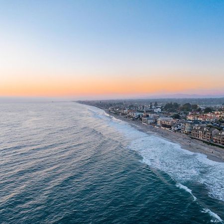 A Wave From It All Villa Carlsbad Exterior photo