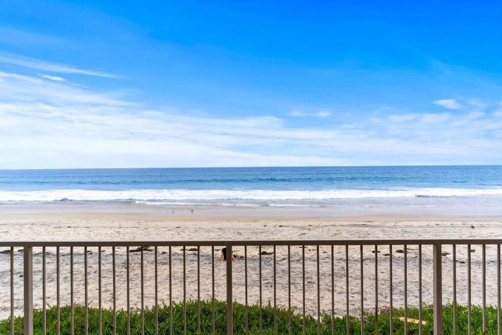 A Wave From It All Villa Carlsbad Exterior photo