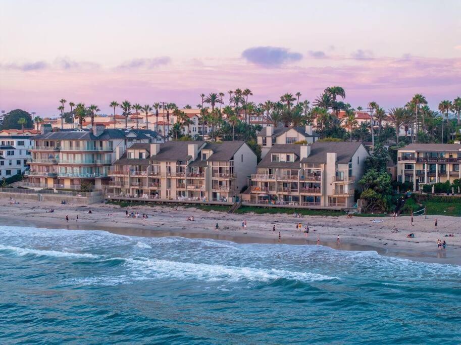 A Wave From It All Villa Carlsbad Exterior photo