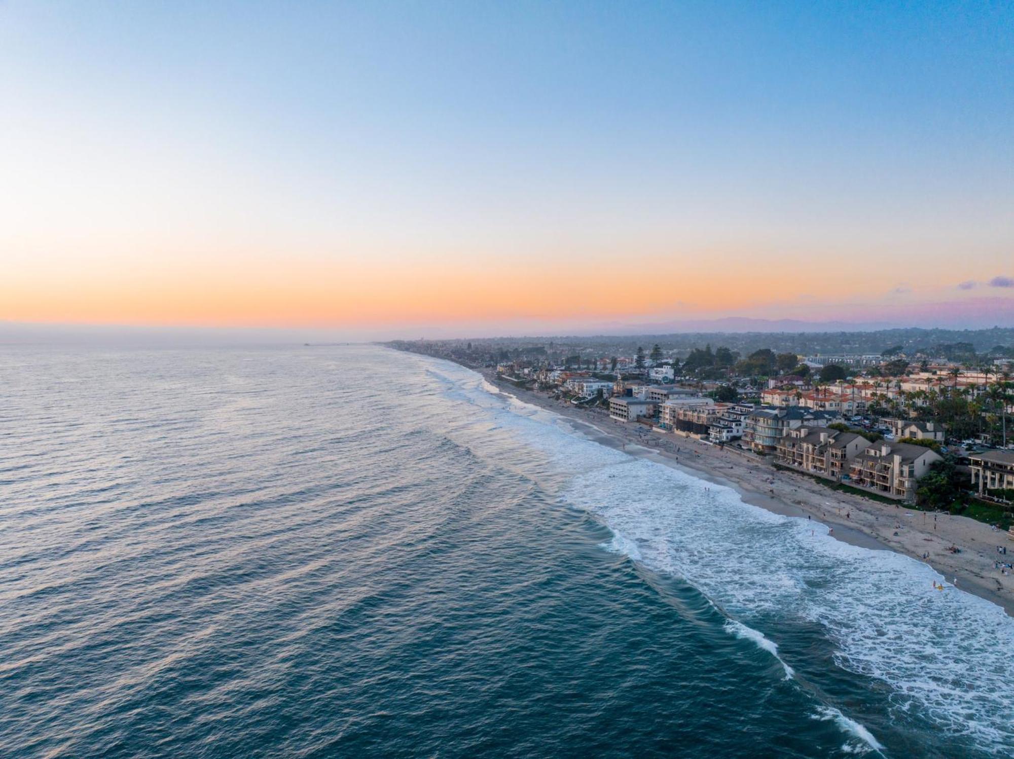 A Wave From It All Villa Carlsbad Exterior photo